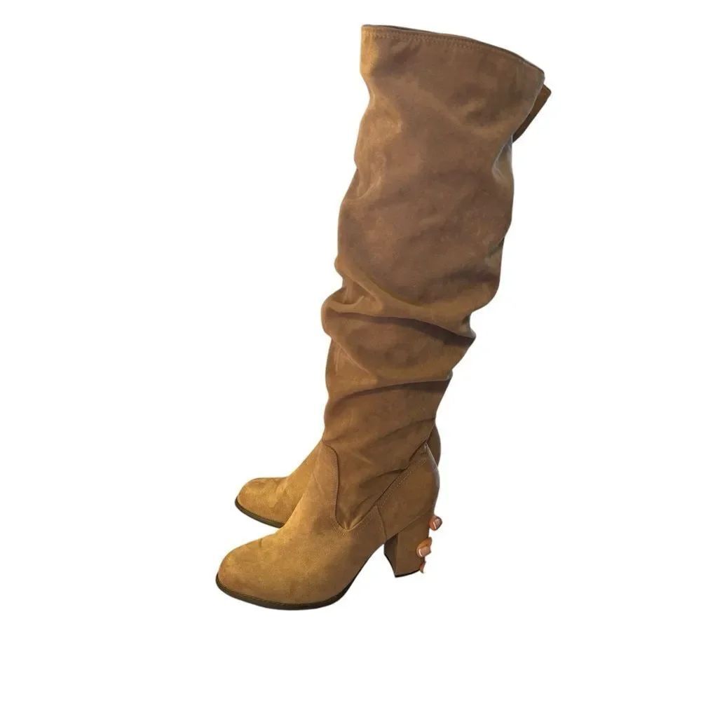 Madden Girl Knee High Scrunch Beige Suede Boots in Ladies Size 10M